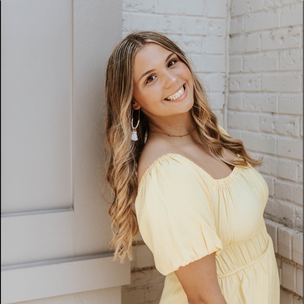 Meet your Posher, Belle